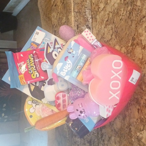 Bluey  Children's Custom Gift Basket - Picture 1 of 7